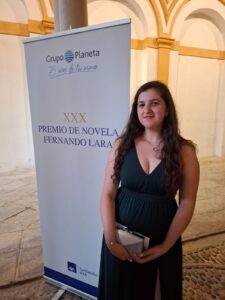 Cuarta clasificada en el premio Fernando Lara de novela